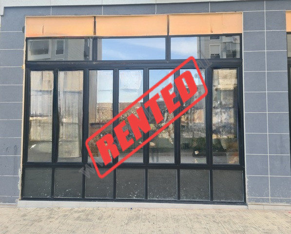 Store for rent at Star Residence in Tirana.
The space is located on the ground floor of a new build